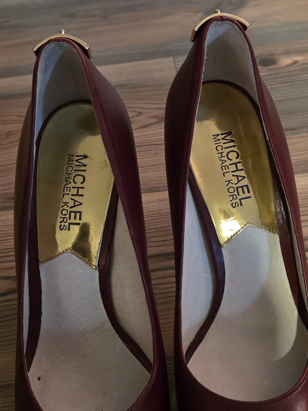 Michael Kors Women's Burgundy Leather Pumps - Picture 3 of 6